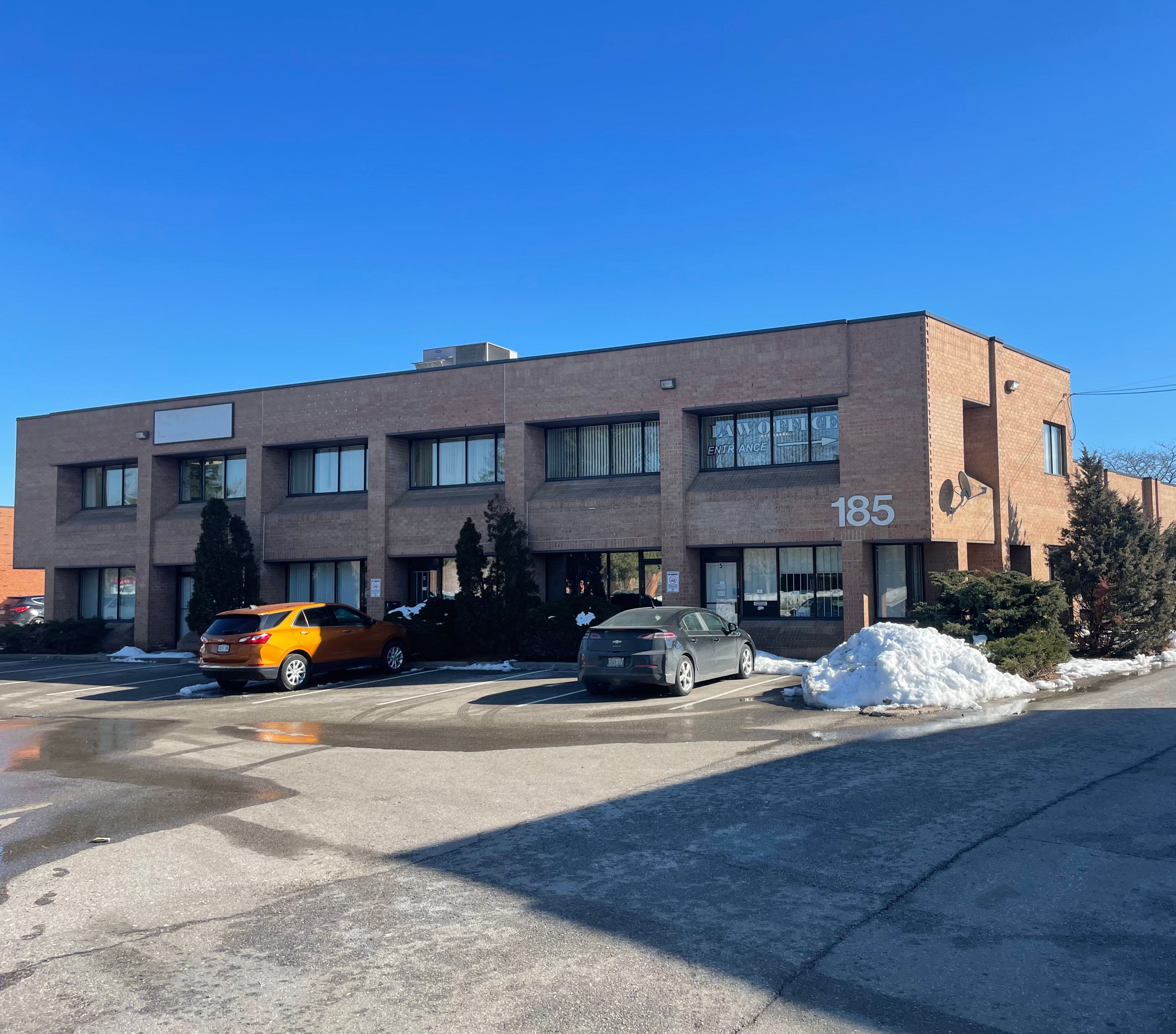 185 Riviera Drive Unit# 10-11 Markham Ontario L3R 5J6