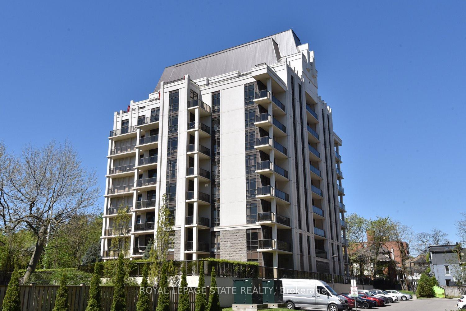 2 Bedrooms Condo at 90 Charlton, Hamilton For sale