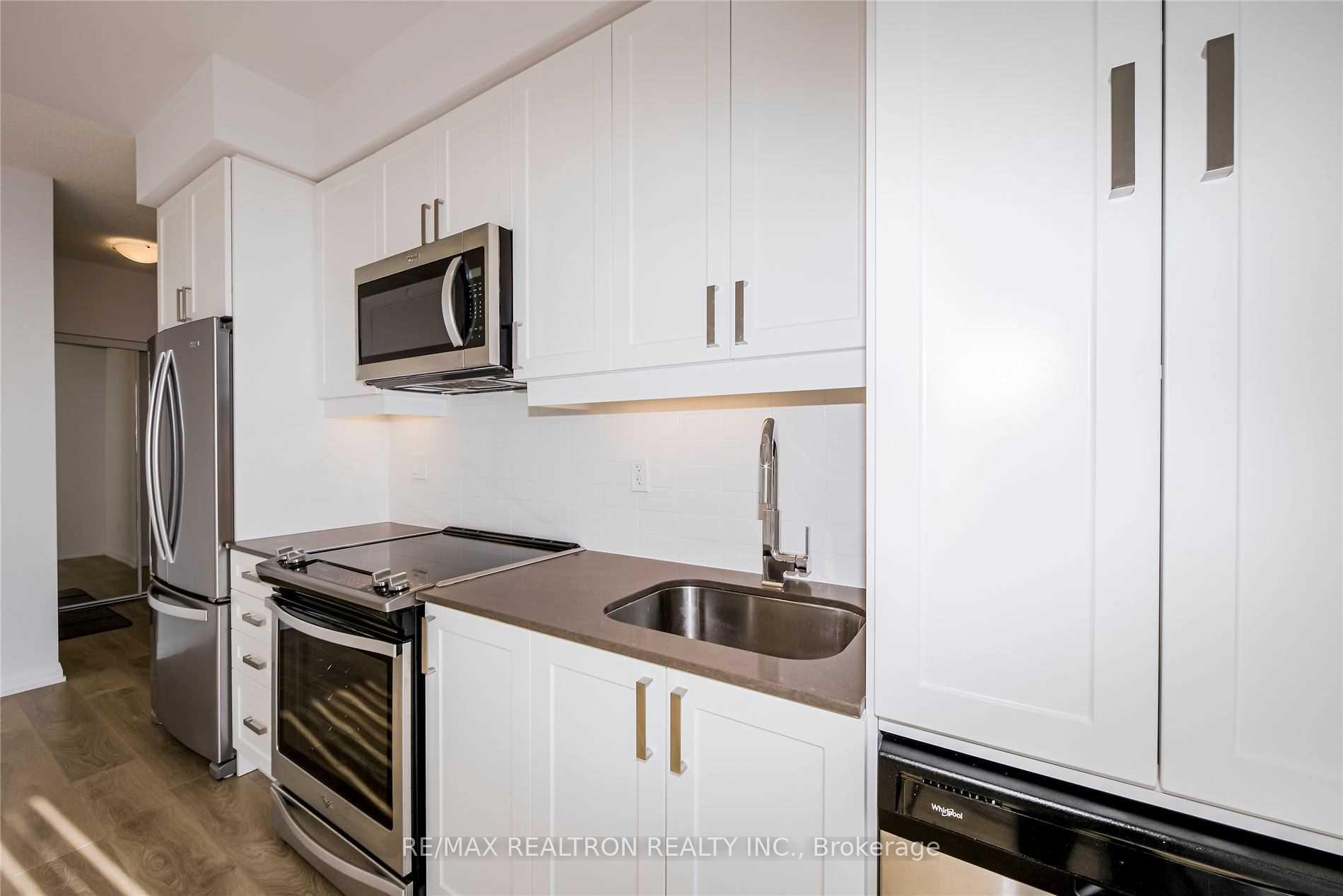 2 Bedrooms Condo at 7895 Jane, Vaughan For sale