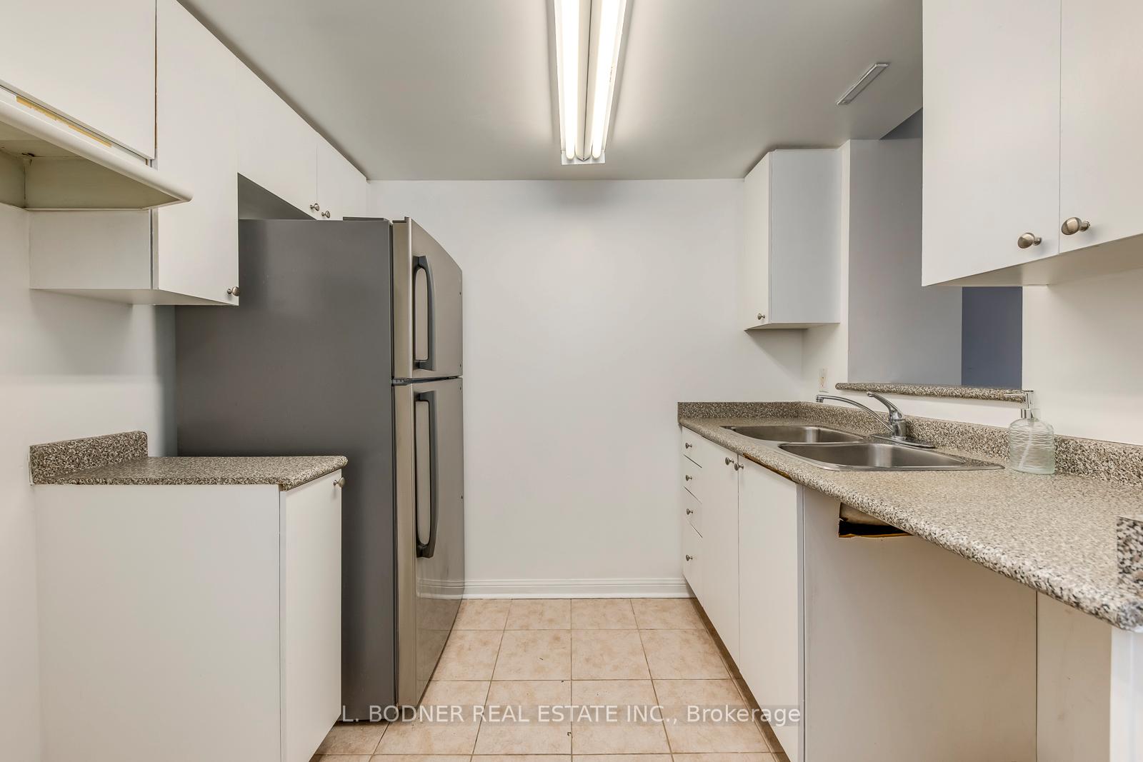 1 Bedroom Condo at 70 Douro, Toronto For sale