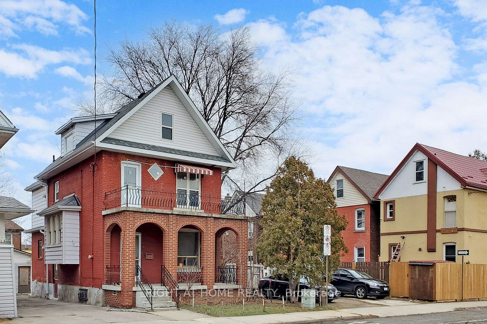 703 Wilson