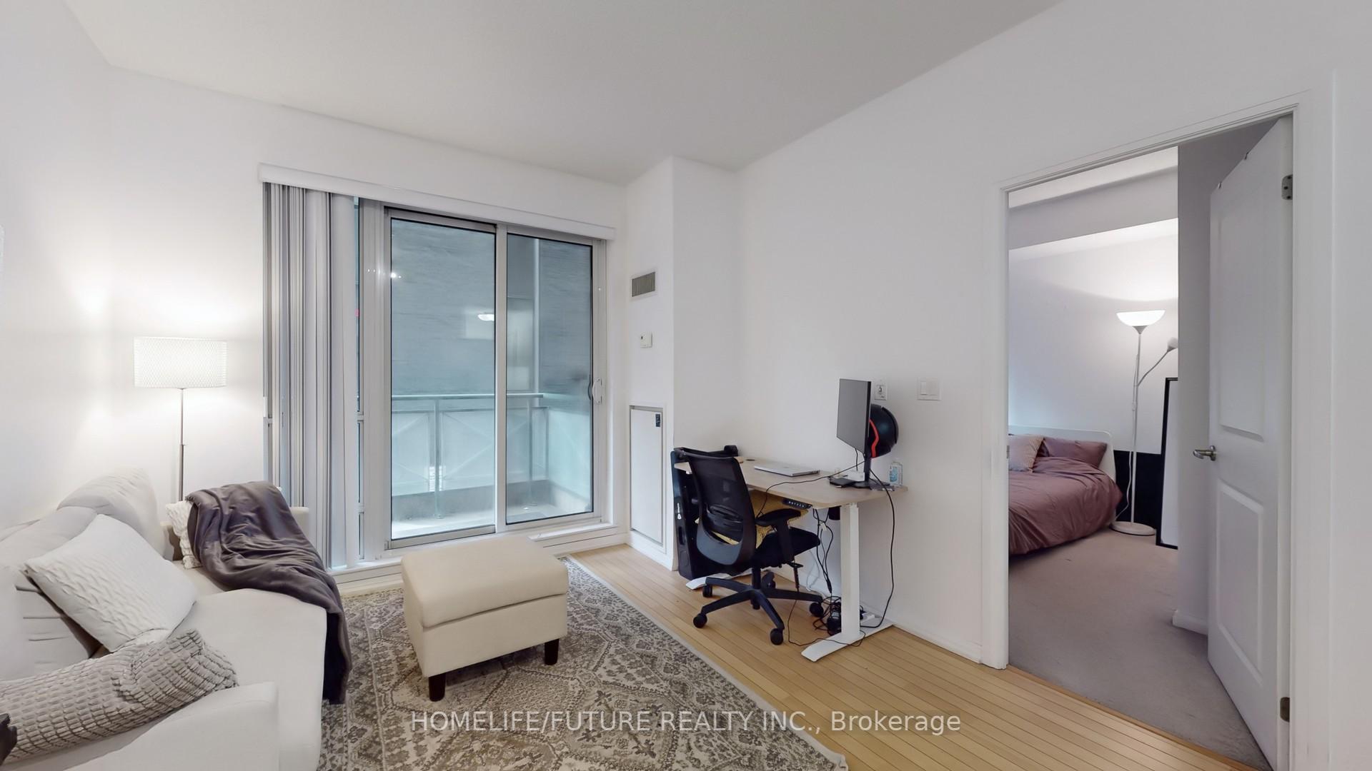 1 Bedroom Condo at 35 Hayden, Toronto For sale