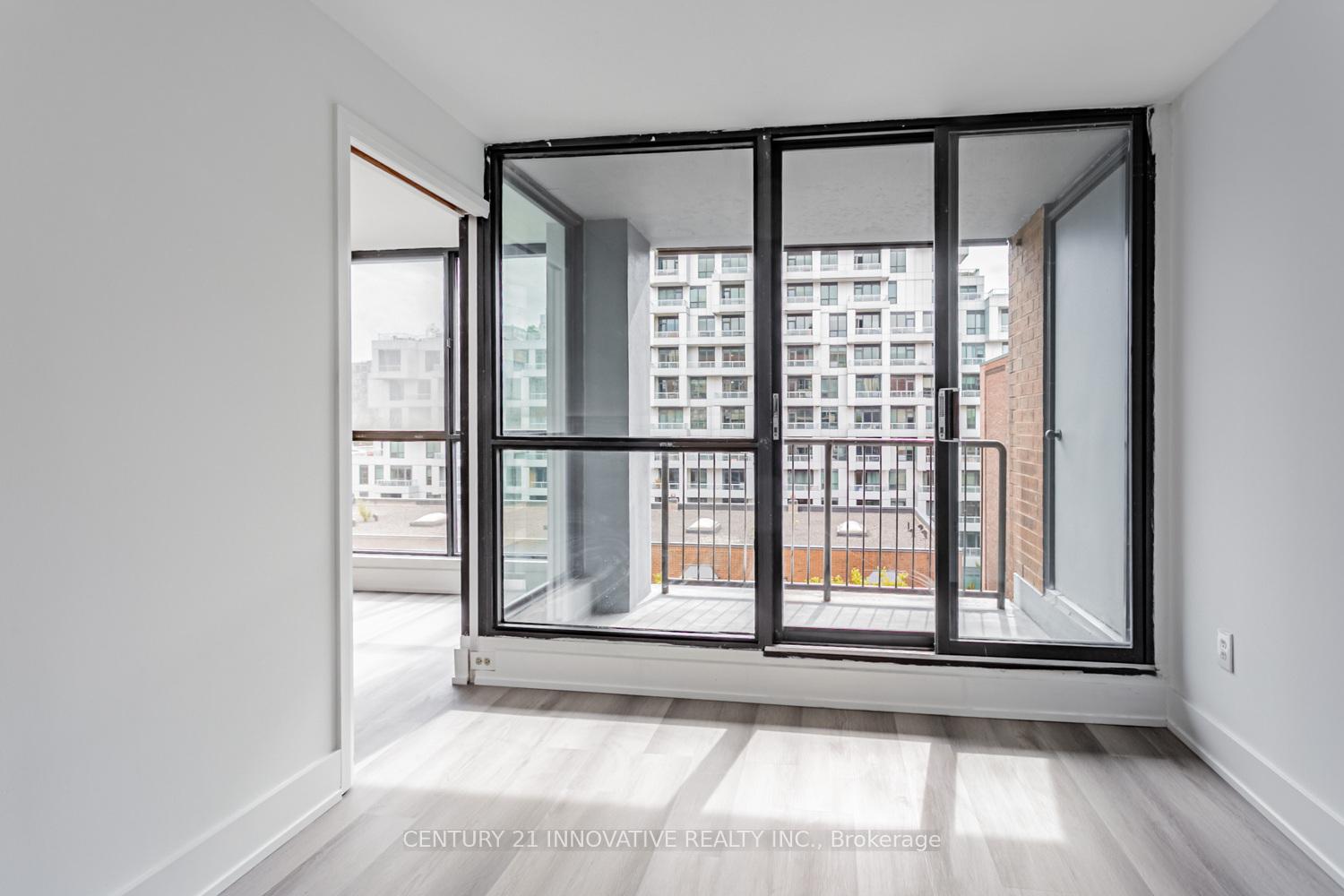 3 Bedrooms Condo at 188 Spadina, Toronto For sale