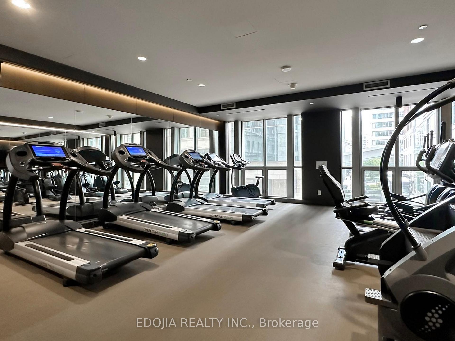 1 Bedroom Condo at 70 Temperance, Toronto For sale