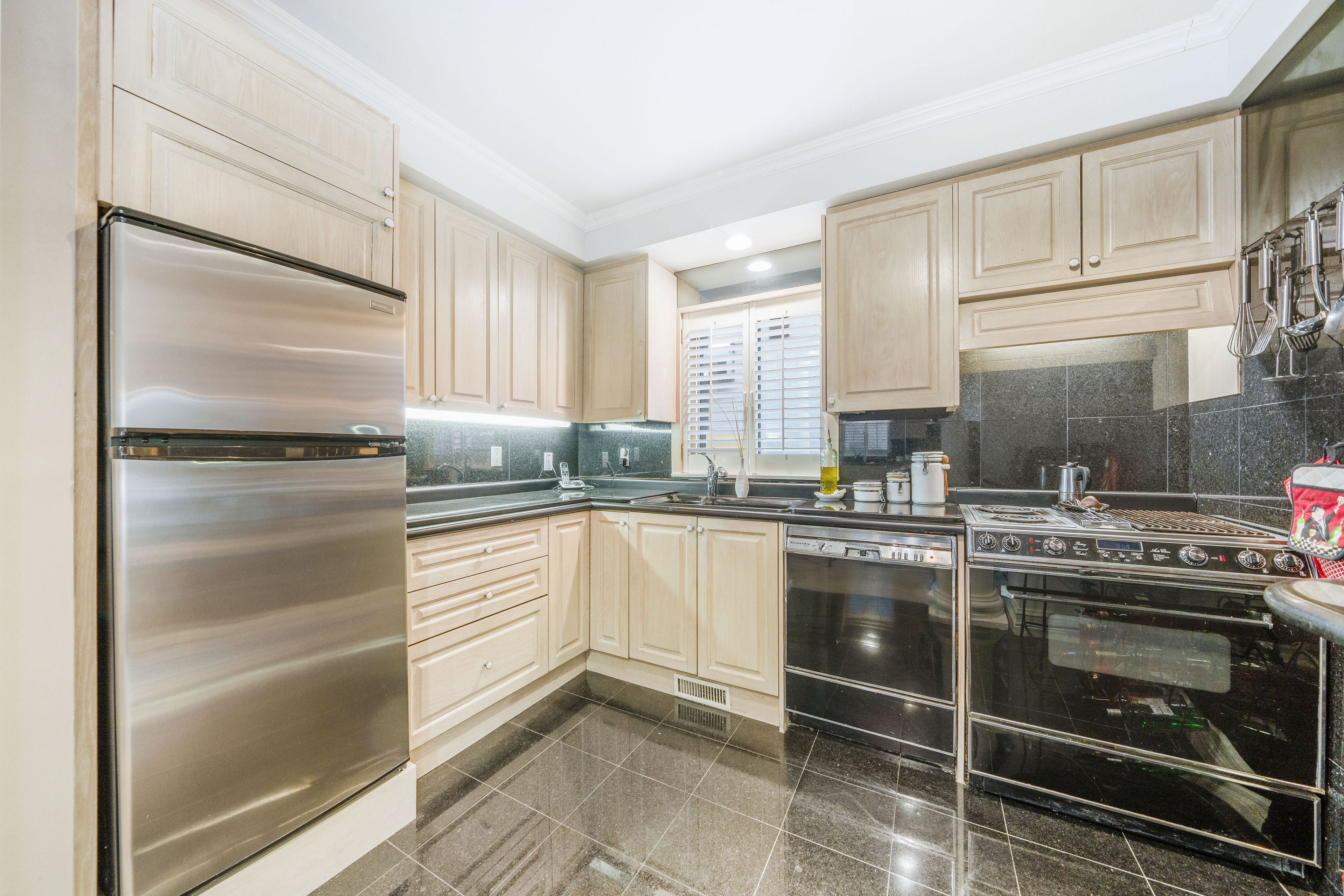 46 Clarendon Avenue