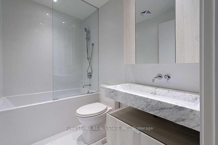 2 Bedrooms Condo at 11 Yorkville, Toronto For sale