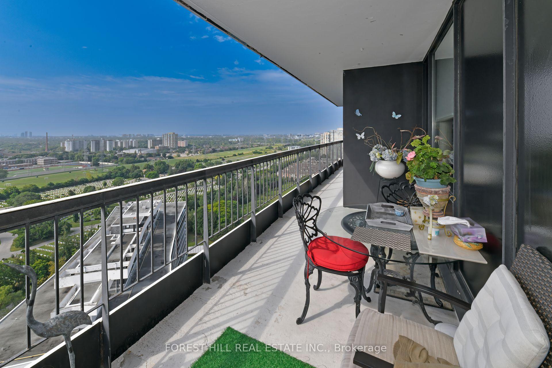 2 Bedrooms Condo at 135 Antibes,  Toronto For sale