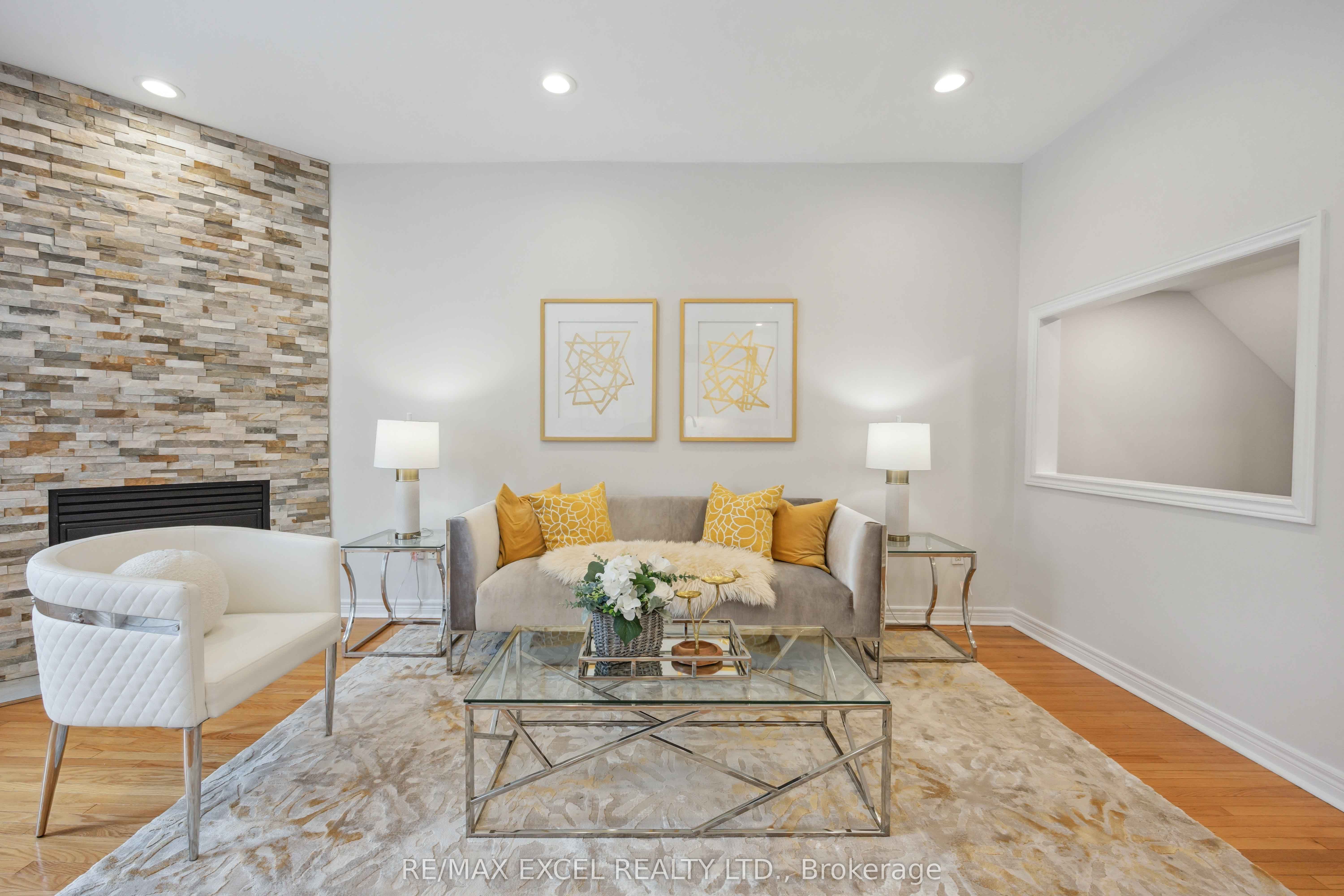 255 Shaftsbury Avenue, #66
