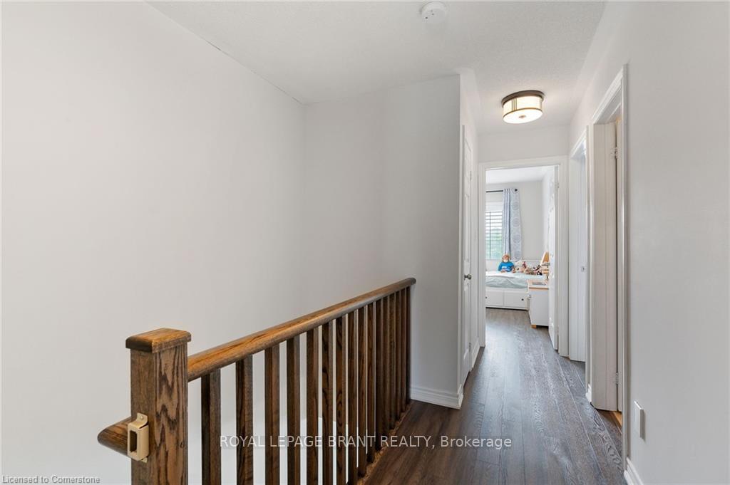 3 Bedrooms Condo at 6995 Glory, Mississauga For sale