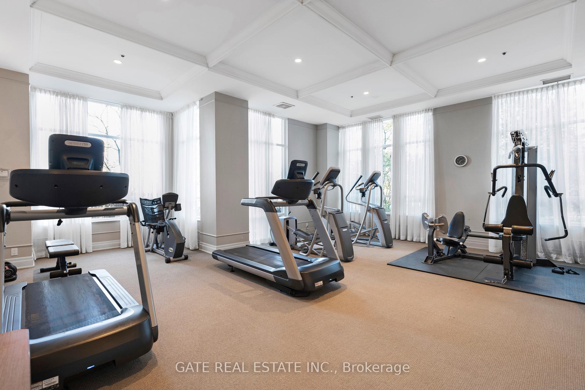2 Bedrooms Condo at 38 Fontenay, Toronto For sale