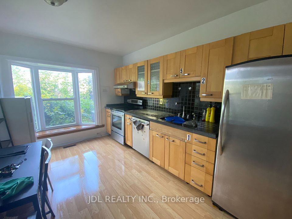 48 Sullivan