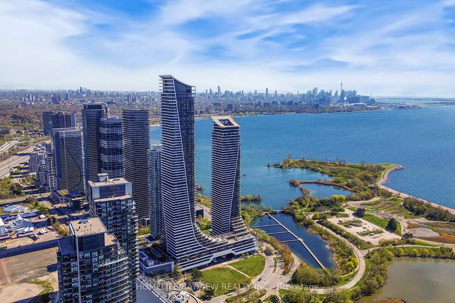 2 Bedrooms Condo at 30 SHORE BREEZE, Toronto For sale