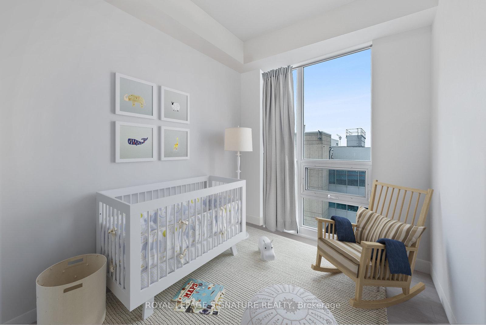 2 Bedrooms Condo at 30 Roehampton, Toronto For sale