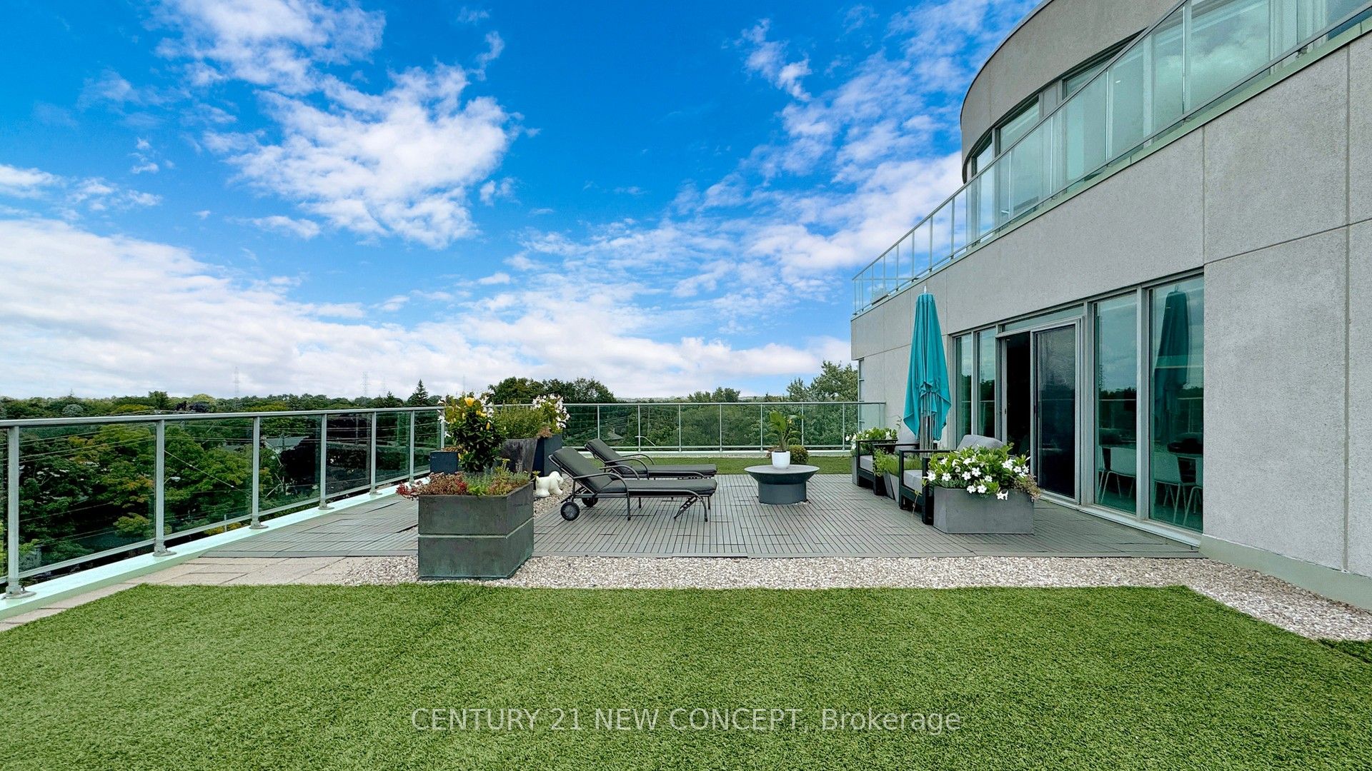 1 Watergarden Way N, #501