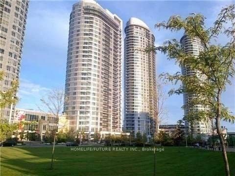 151 Village Green Square