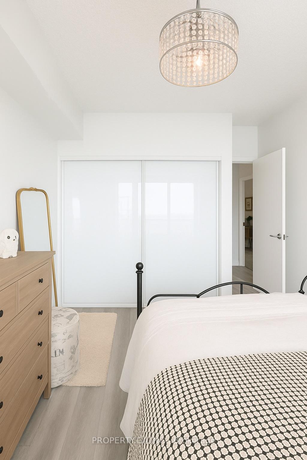 2 Bedrooms Condo at 60 Byng, Toronto For sale