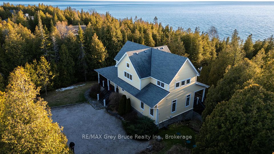 90 Greenough Point