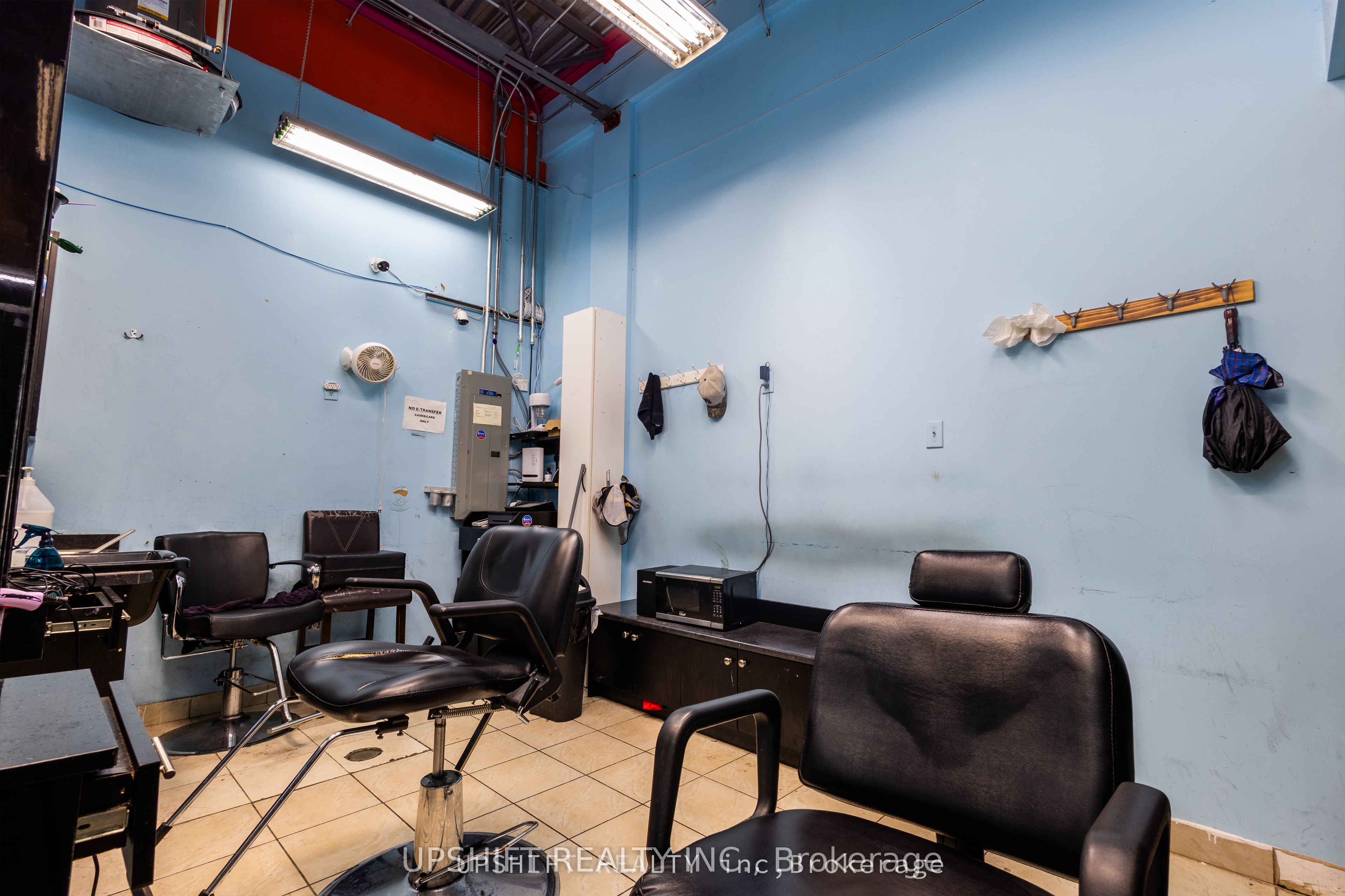 7215 Goreway Drive, #1E33