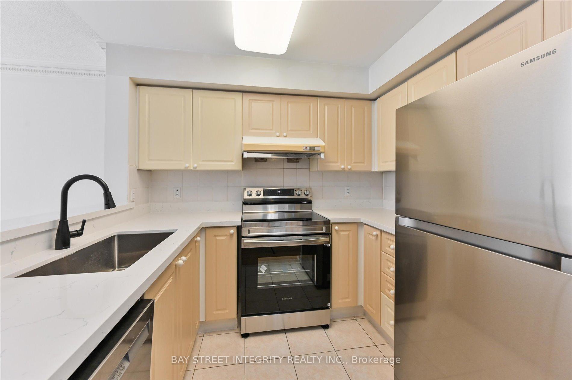 3 Bedrooms Condo at 506 Grandview, Toronto For sale