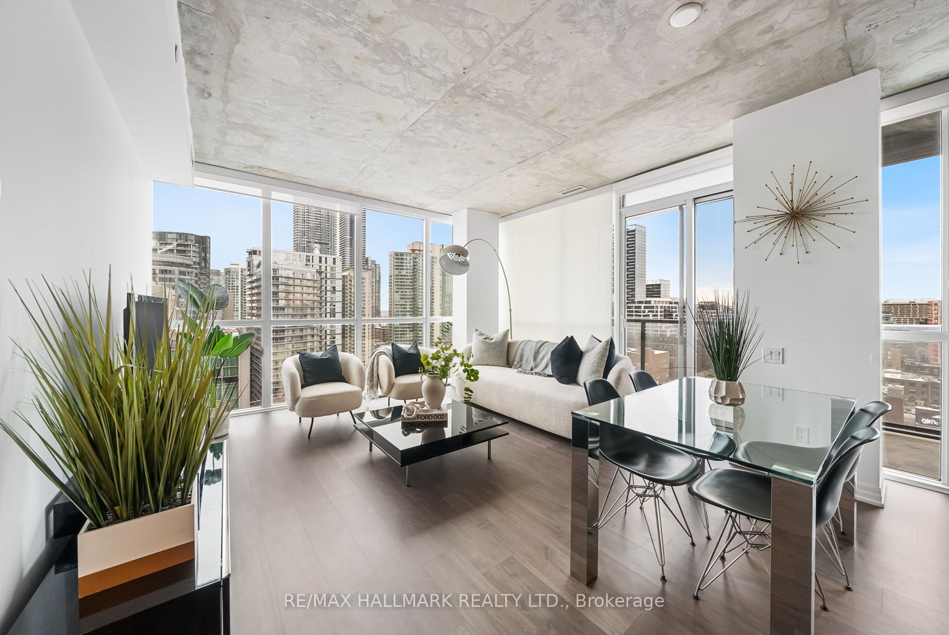 2 Bedrooms Condo at 88 Blue Jays, Toronto For sale