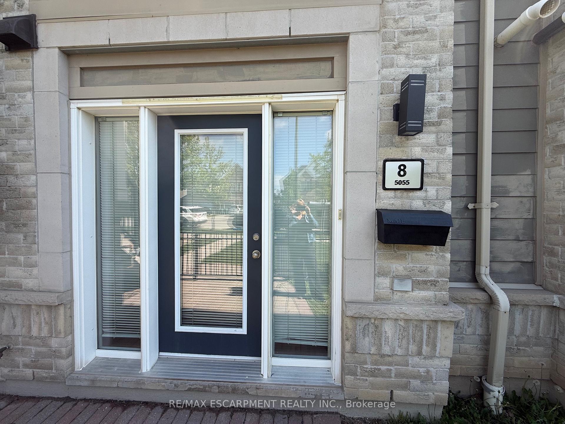1 Bedroom Condo at 5055 Oscar Peterson, Mississauga For sale