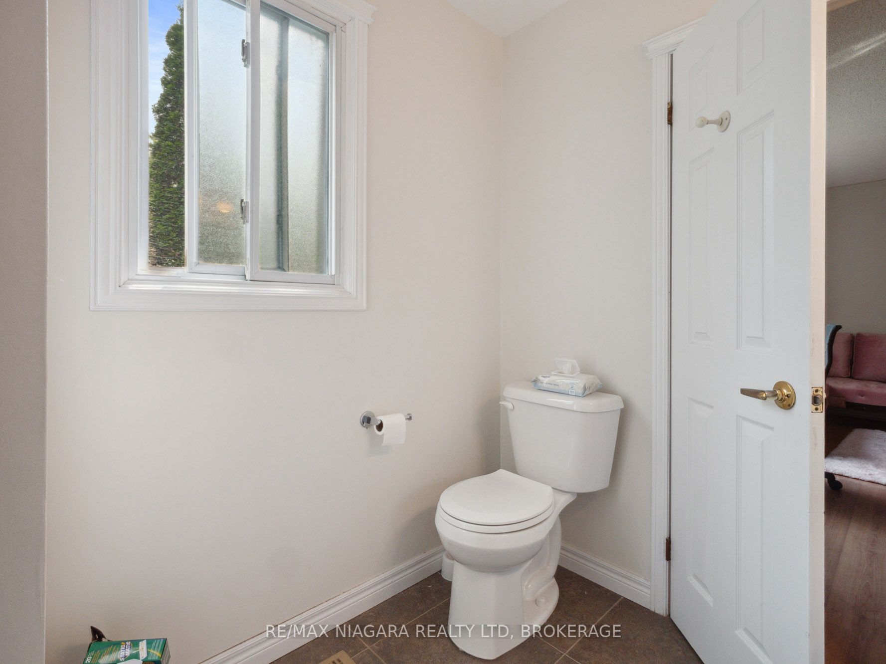 10 Beverly Glen Drive