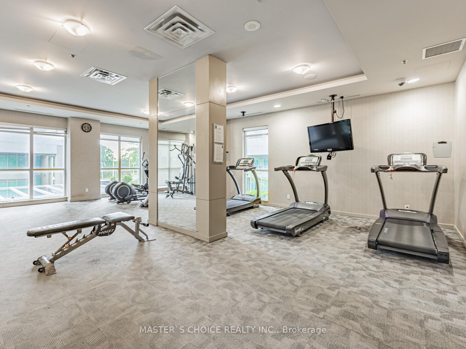 2 Bedrooms Condo at 70 Town Centre, Toronto For sale