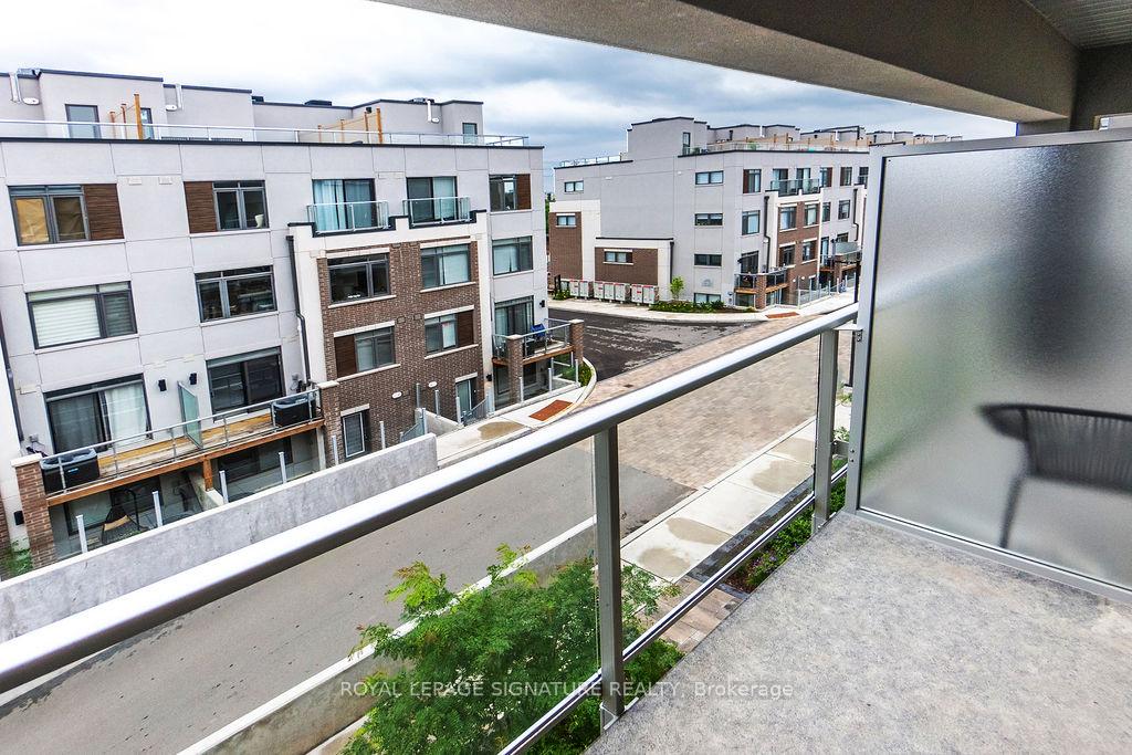 3 Bedrooms Condo at 3074 SIXTH, Oakville For sale