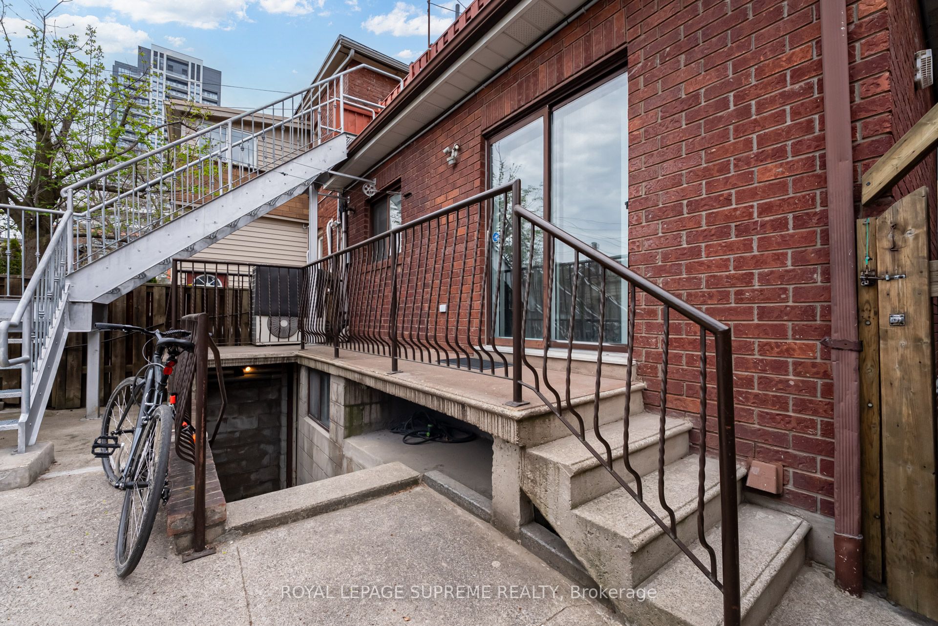 20 Edna Avenue, #1