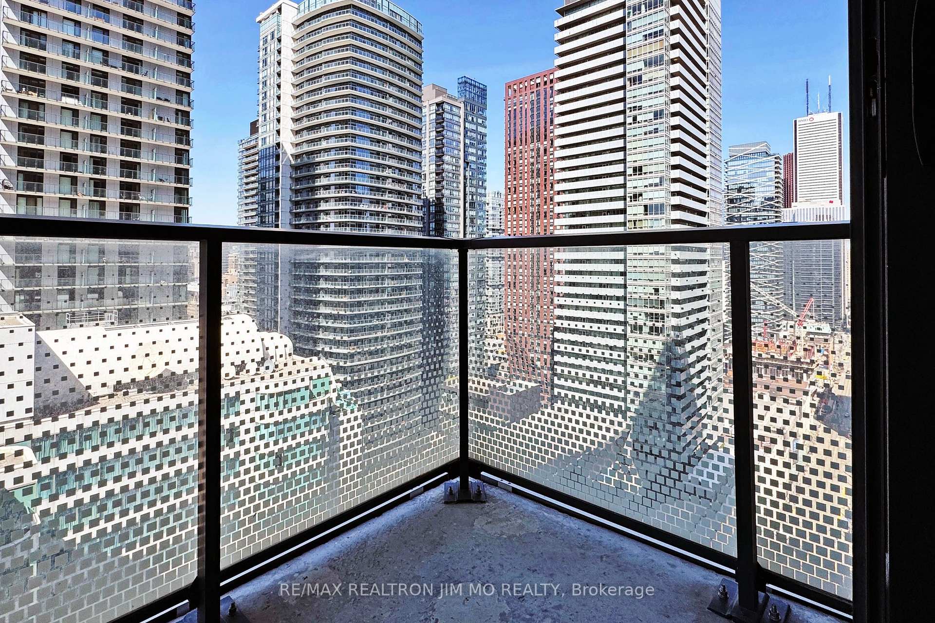 1 Bedroom Condo at 125 Blue Jays, Toronto For sale
