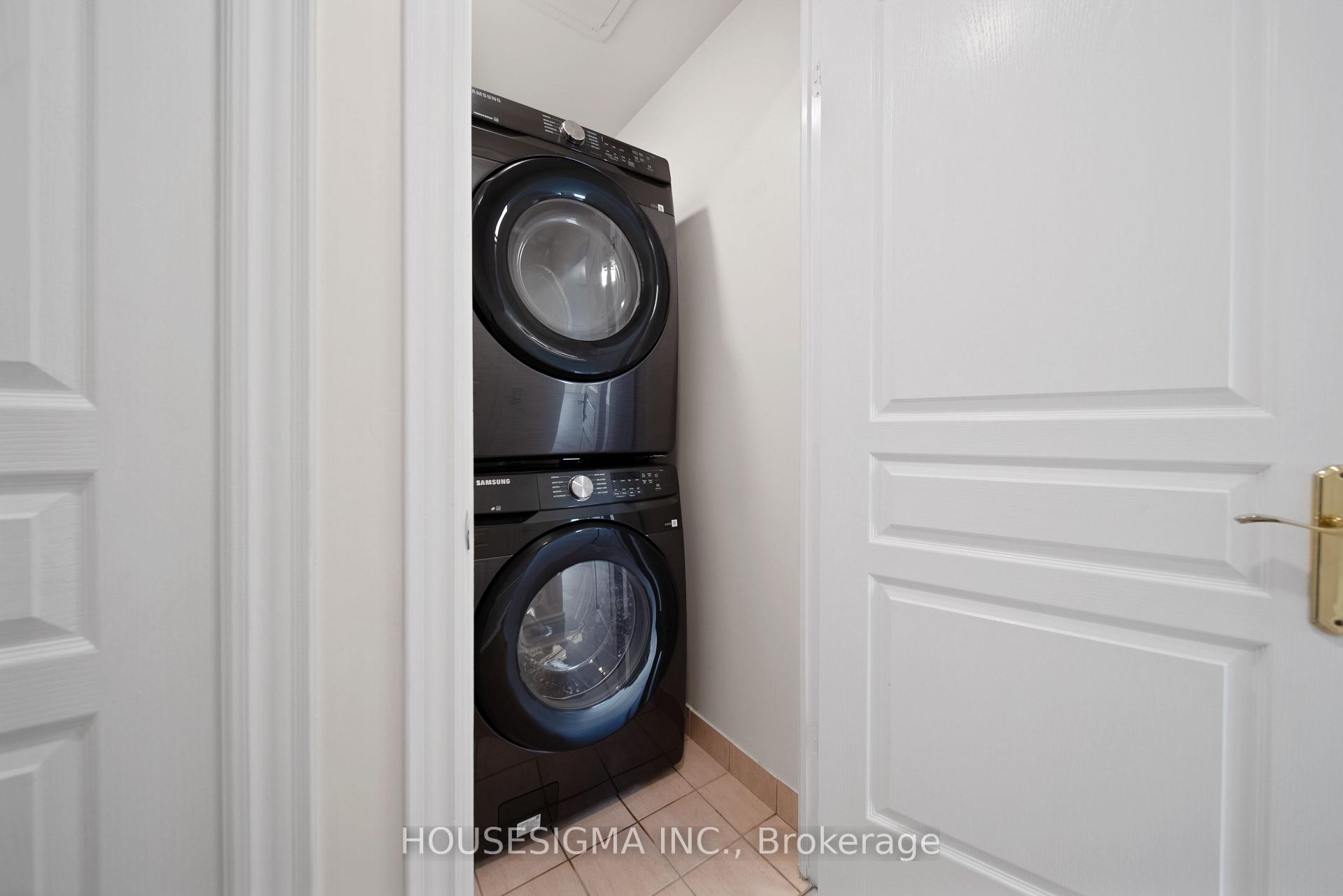 3 Bedrooms Condo at 5 Northtown, Toronto For sale