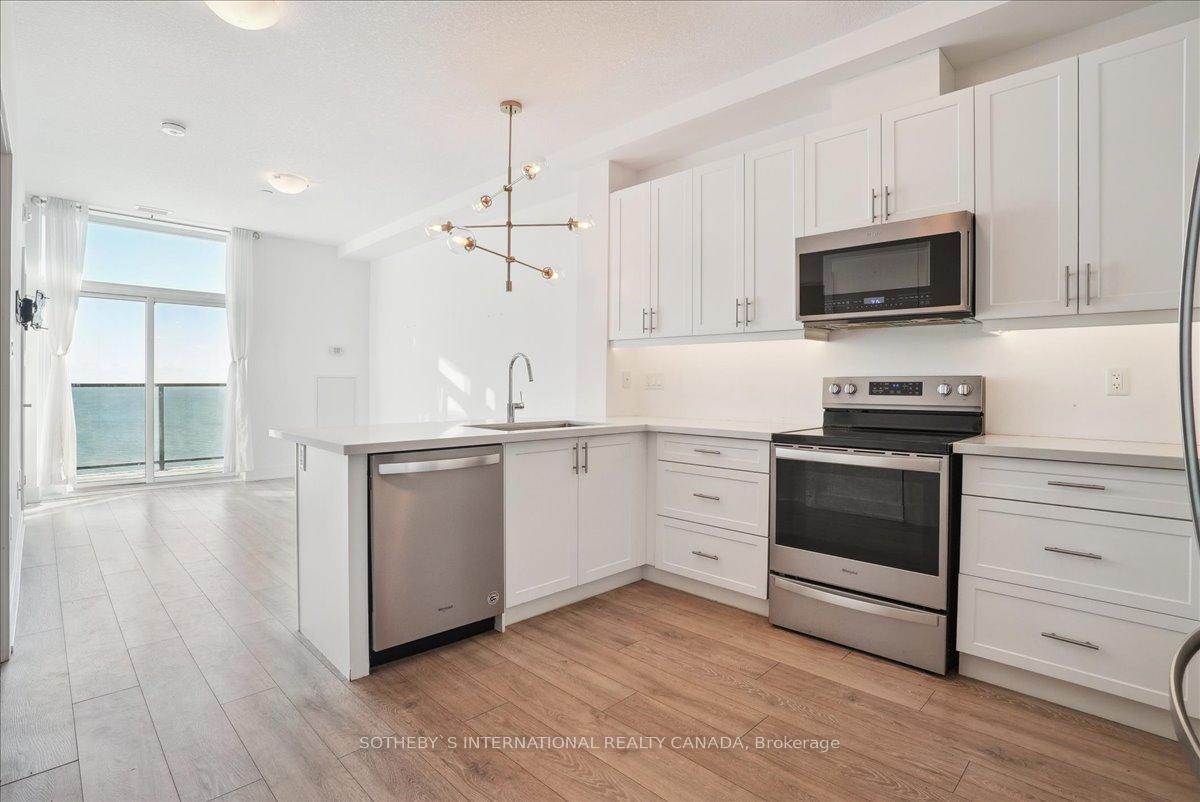2 Bedrooms Condo at 101 Shoreview,  Hamilton For sale