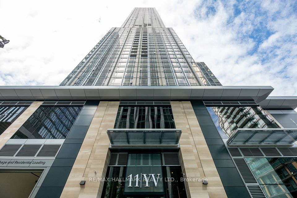 11 Yorkville