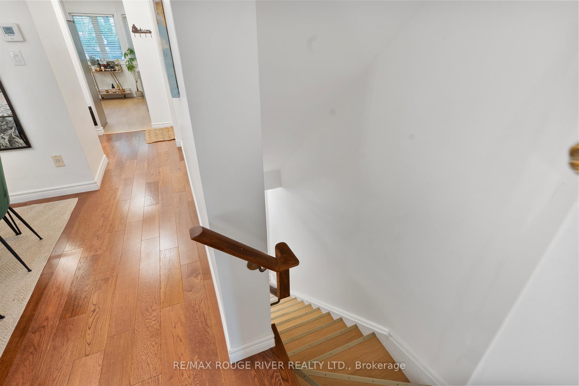 2 Bedrooms Condo at 32 Massey, Toronto For sale