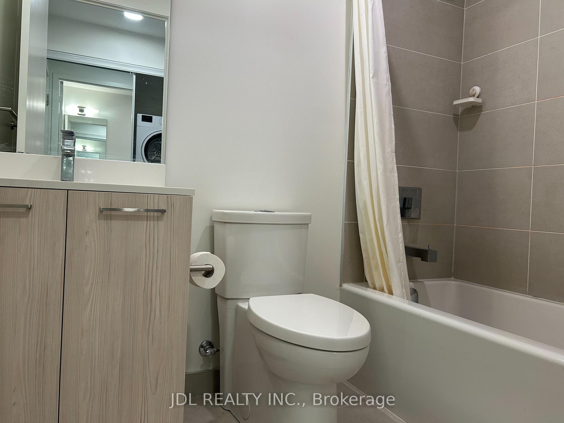 2 Bedrooms Condo at 65 Mutual, Toronto For sale
