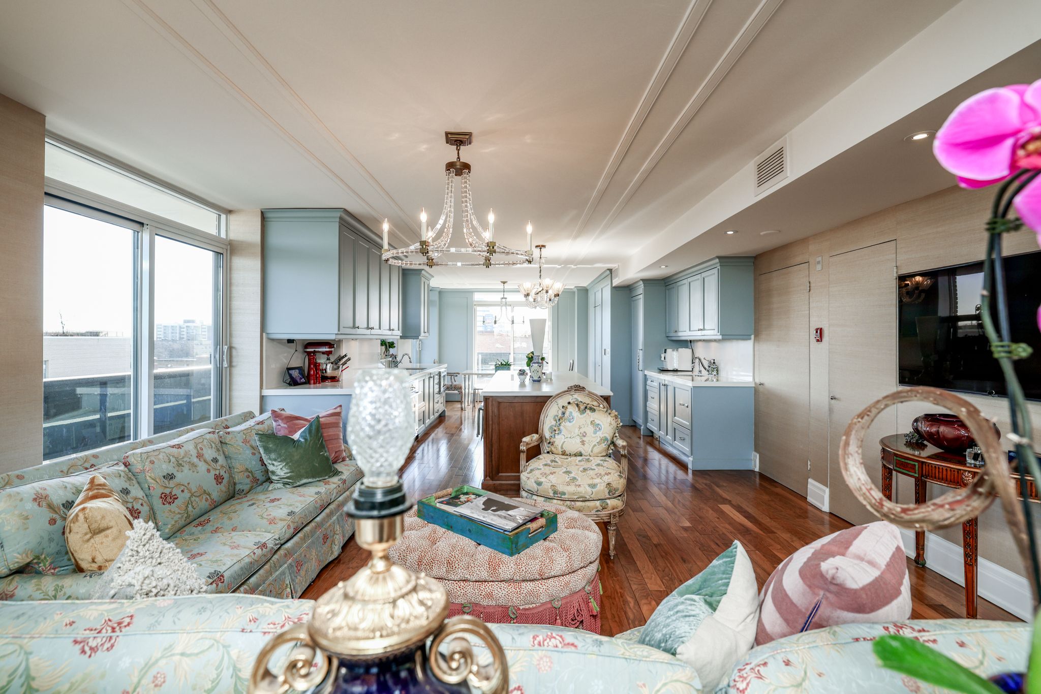 2600 Bathurst Street 801