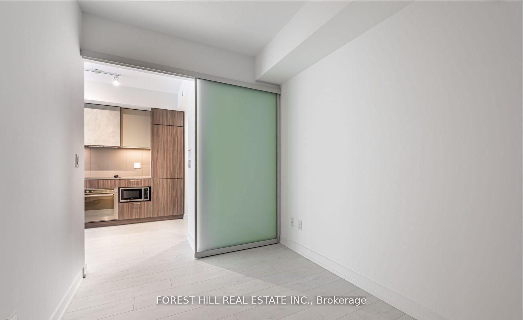 2 Bedrooms Condo at 19 Western Battery, Toronto For sale