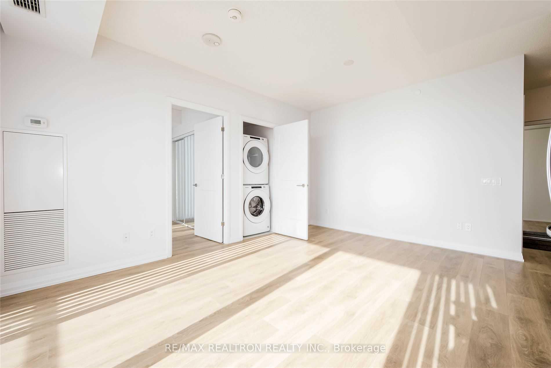 2 Bedrooms Condo at 7895 Jane, Vaughan For sale