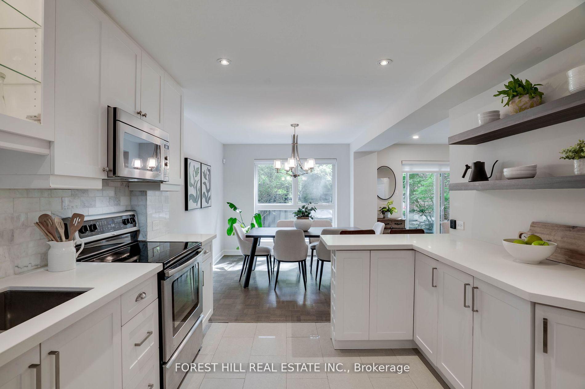 4 Bedrooms Condo at 11 Scenic Mill, Toronto For sale