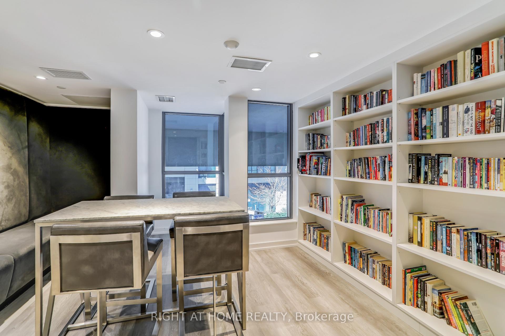 4 Bedrooms Condo at 31 Tippett, Toronto For sale