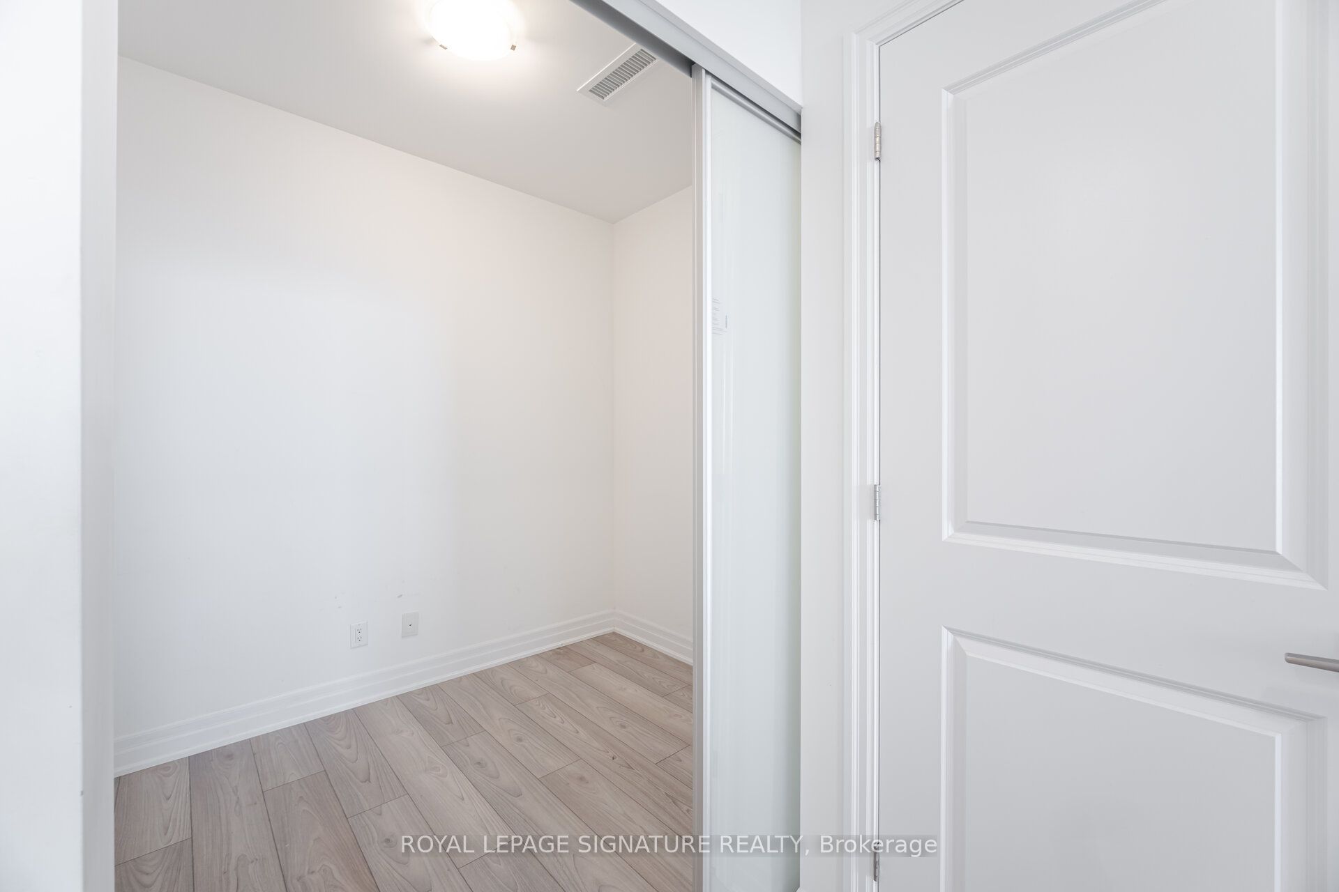 36 Elm Drive, #3007