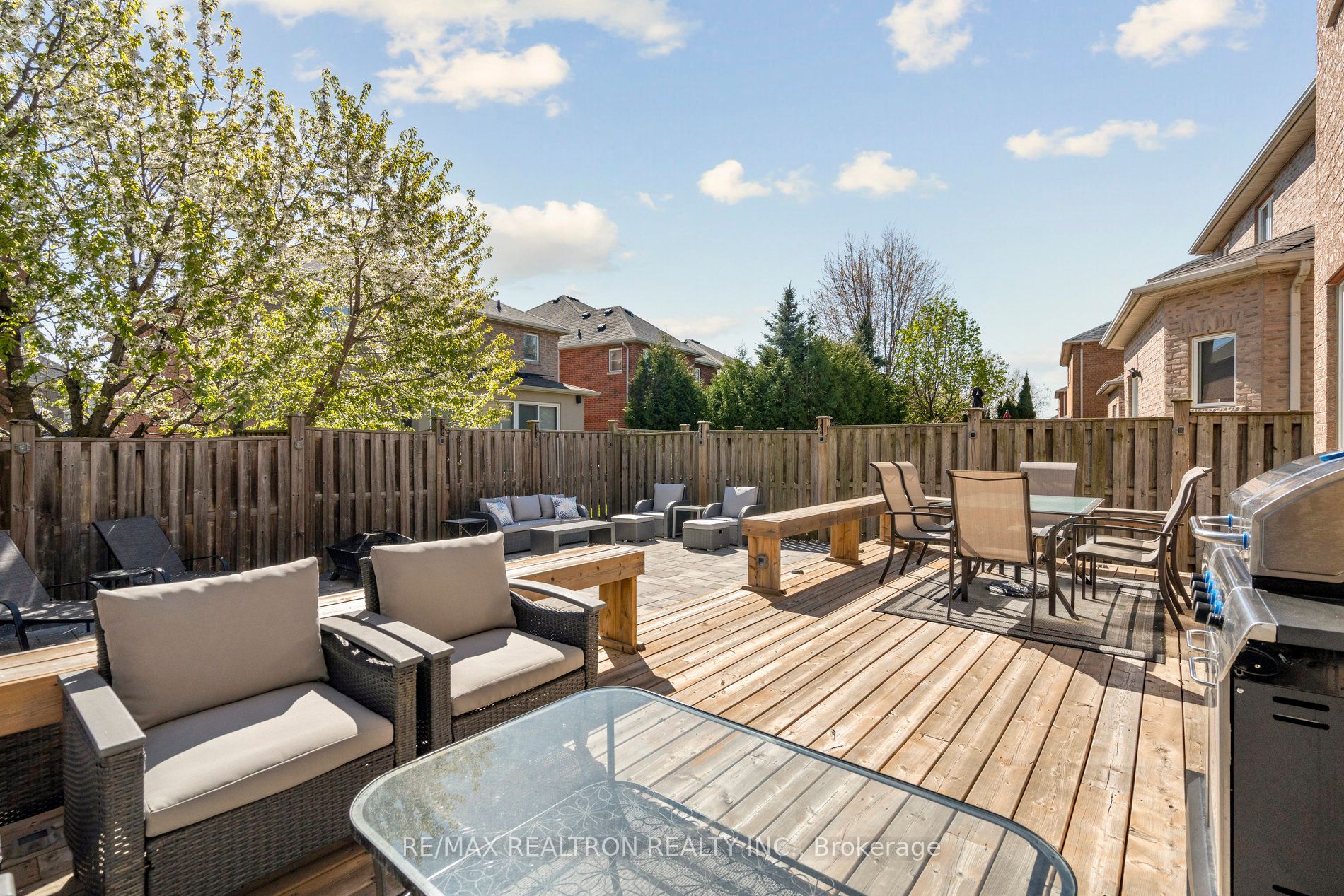 545 Pleasant Ridge Avenue