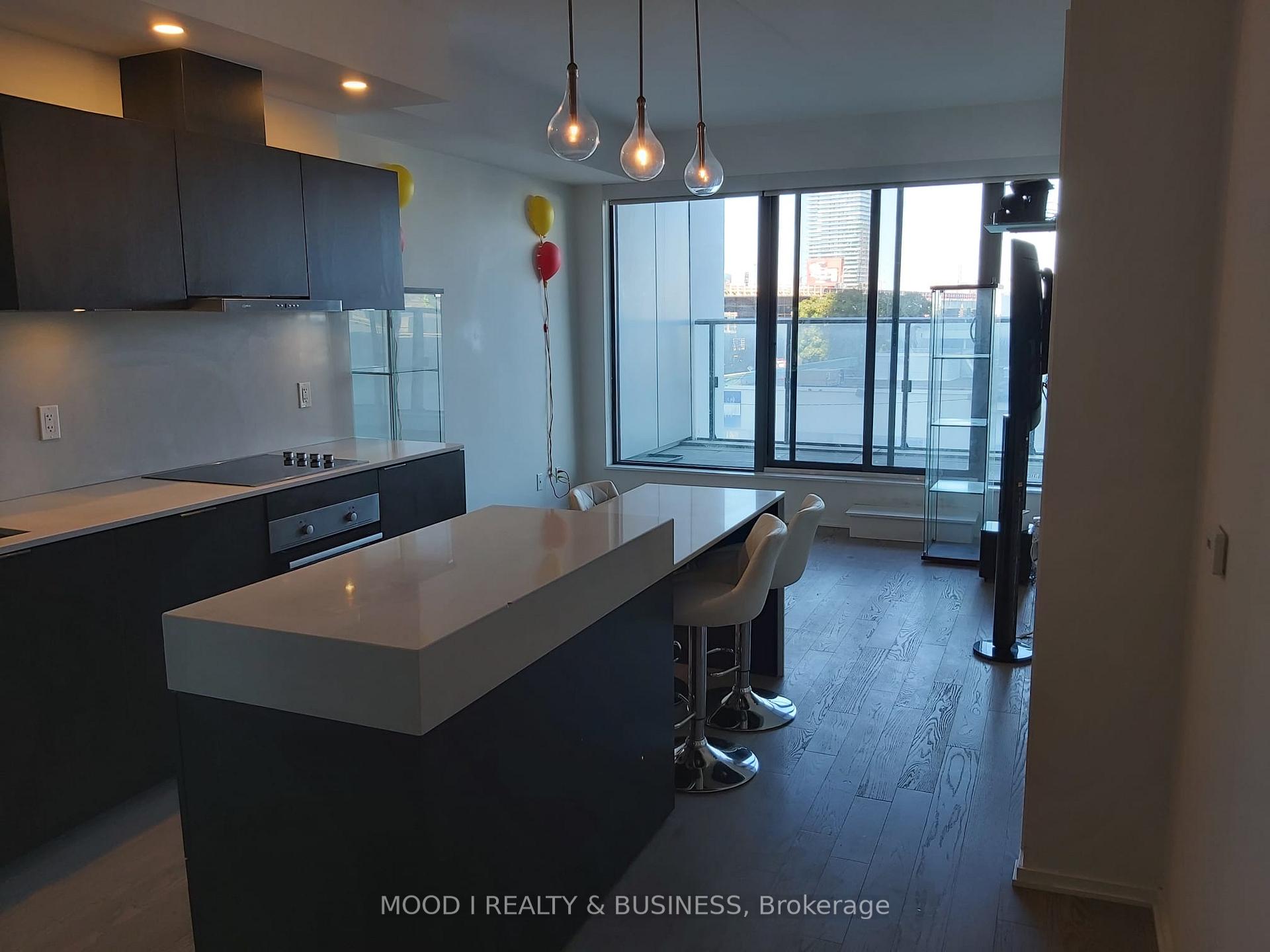 3 Bedrooms Condo at 12 Bonnycastle, Toronto For sale