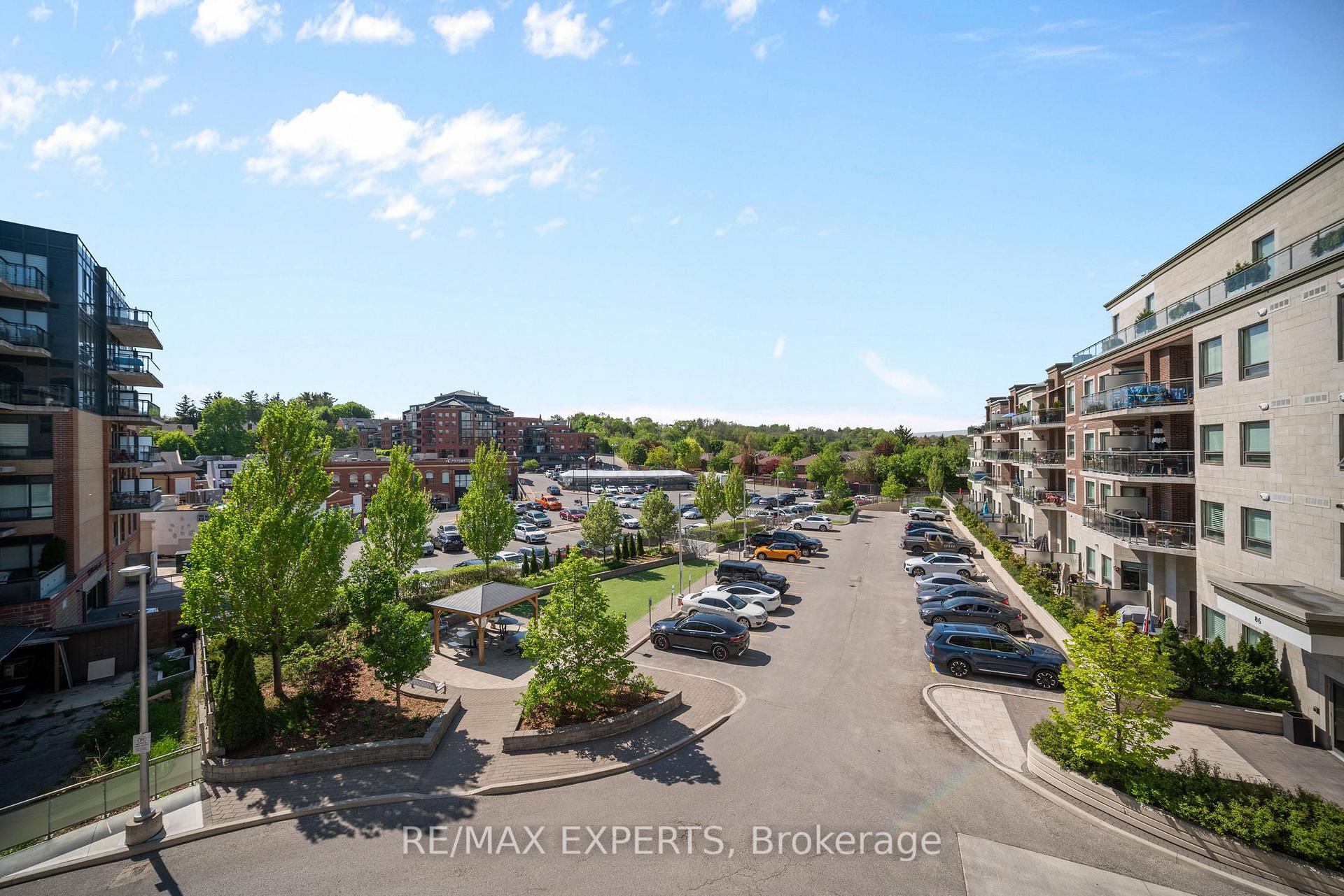 1 Bedroom Condo at 86 Woodbridge, Vaughan For sale