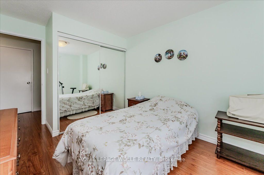 1100 Courtland Avenue E, #208