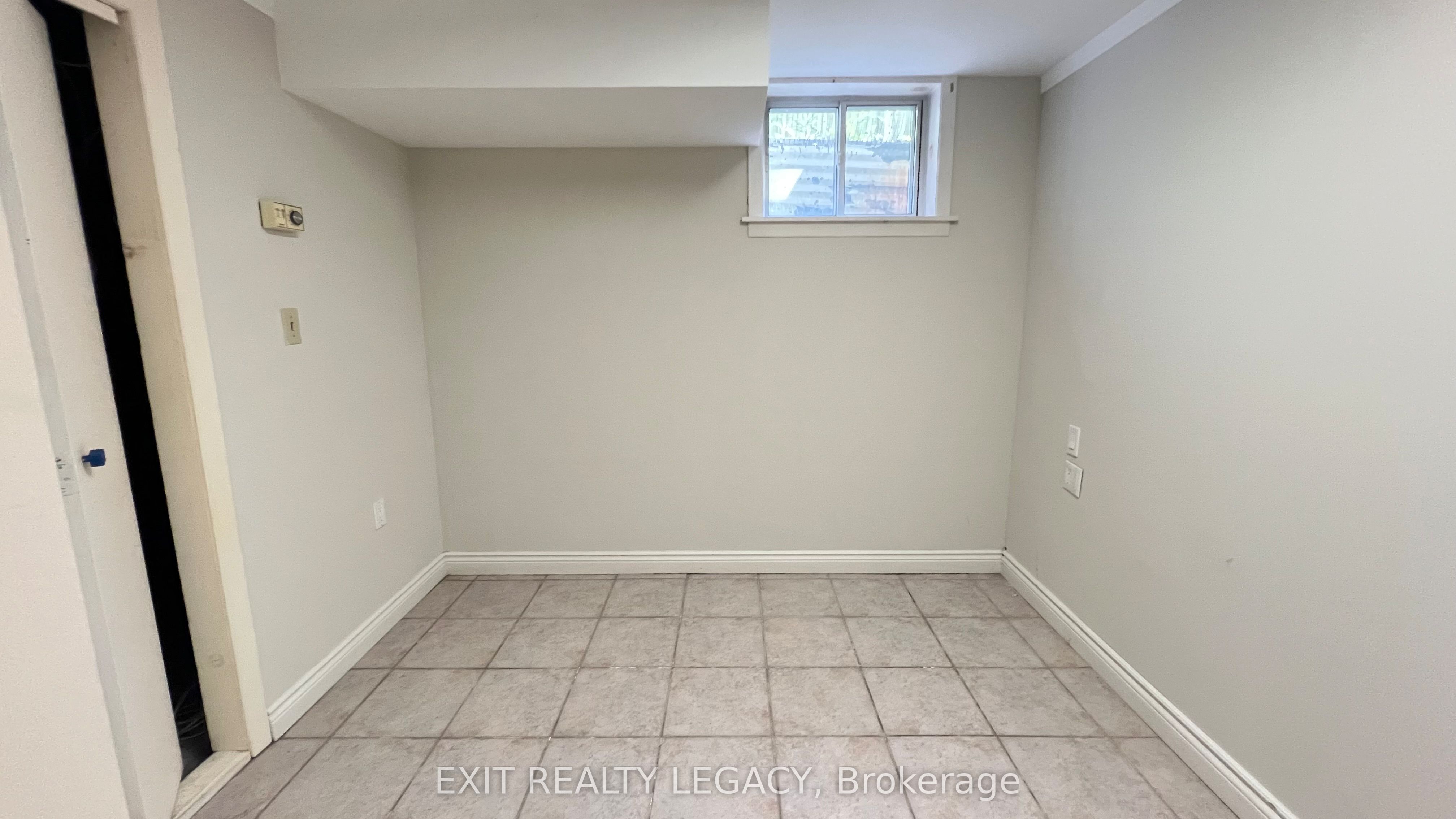 89 Bond Crescent