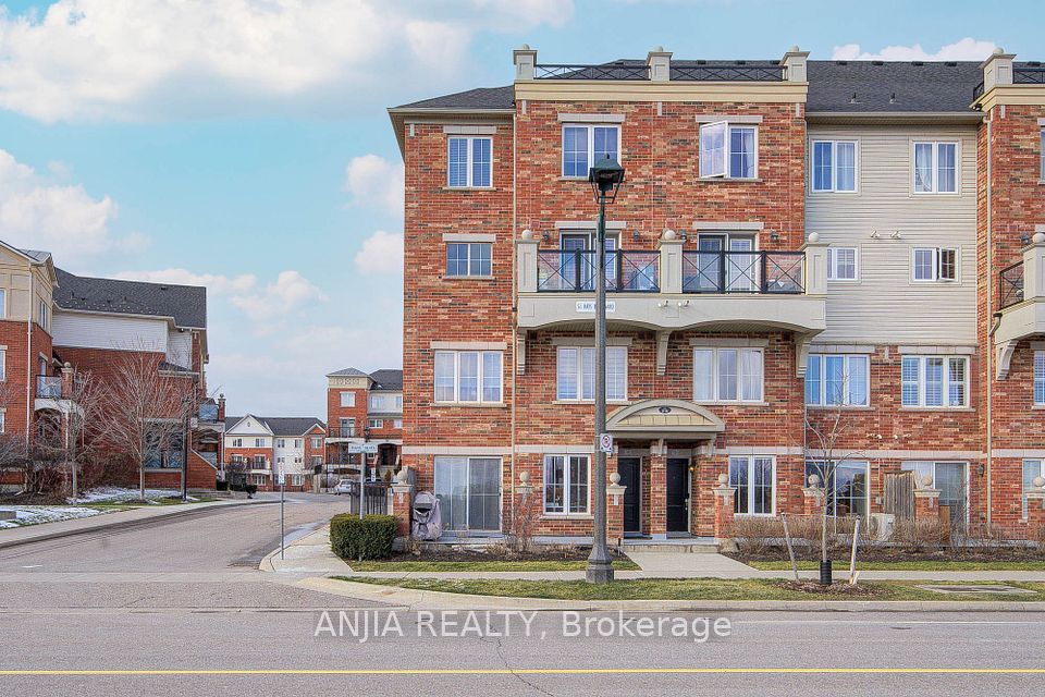 Property at #10 - 51 Hays Boulevard, Oakville, ON L6H 0J1