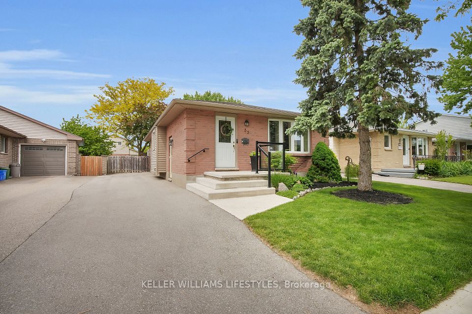 35 Edmunds Crescent
