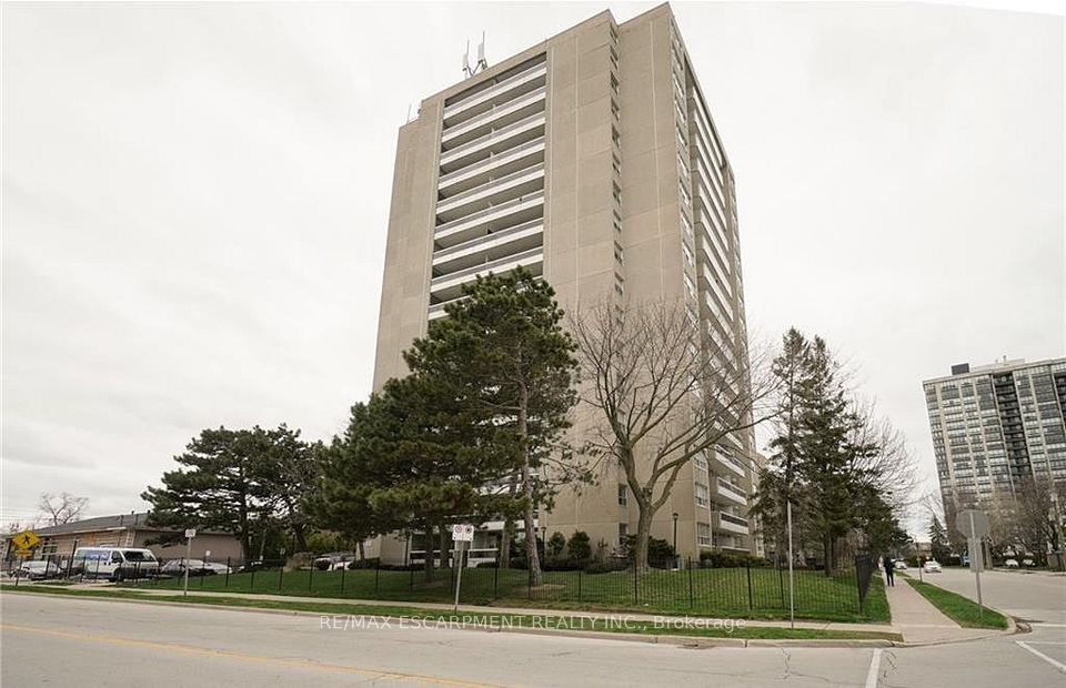 2263 Marine Drive
