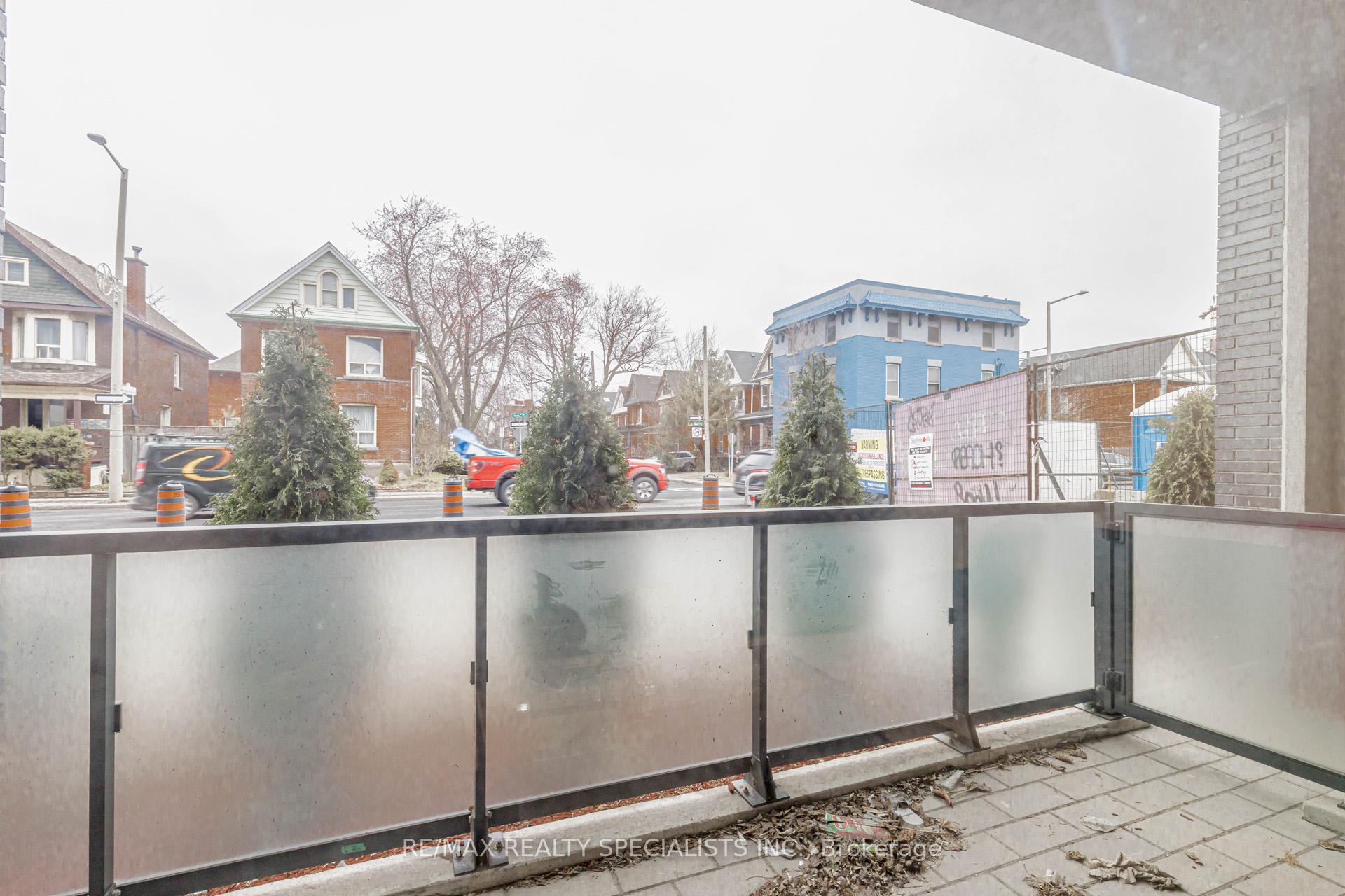 1 Bedroom Condo at 415 Main,  Hamilton For sale